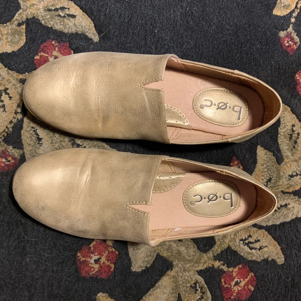✨B.ø.c. Hailey Gold Flats✨